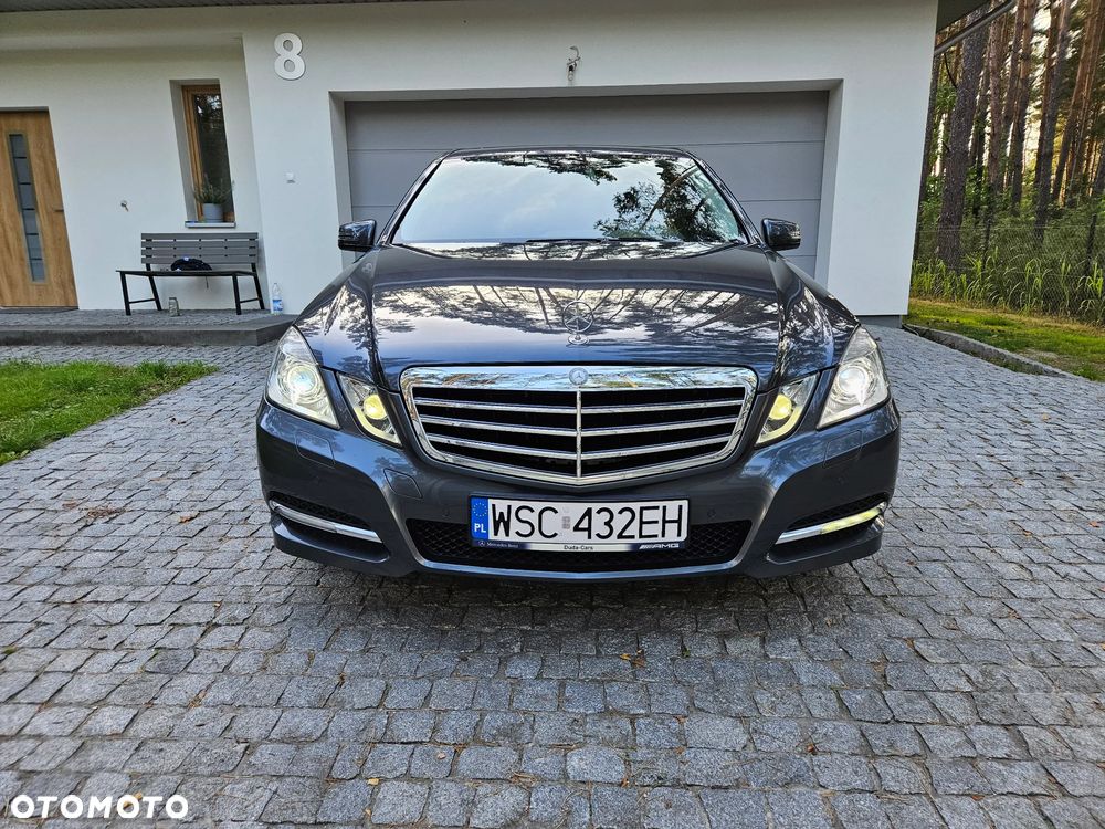 Mercedes-Benz Klasa E 200 CGI BlueEff Avantgarde - 27