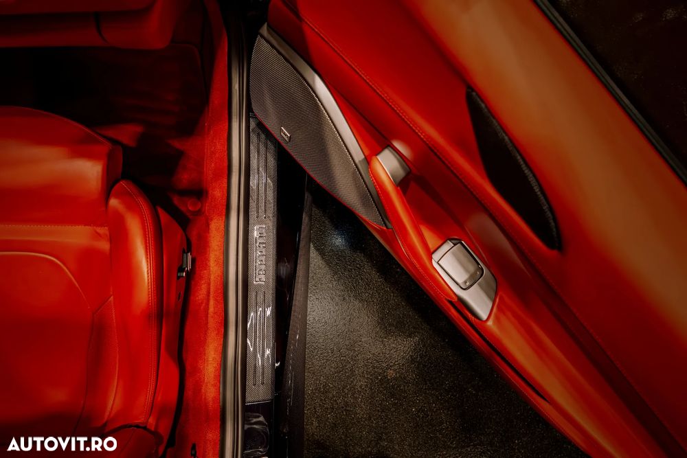 Ferrari Portofino - 26