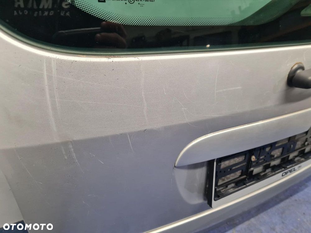 OPEL ZAFIRA  A TYLNA KLAPA BAGAŻNIKA Z157 - 2