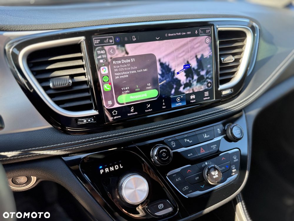 Chrysler Pacifica - 20