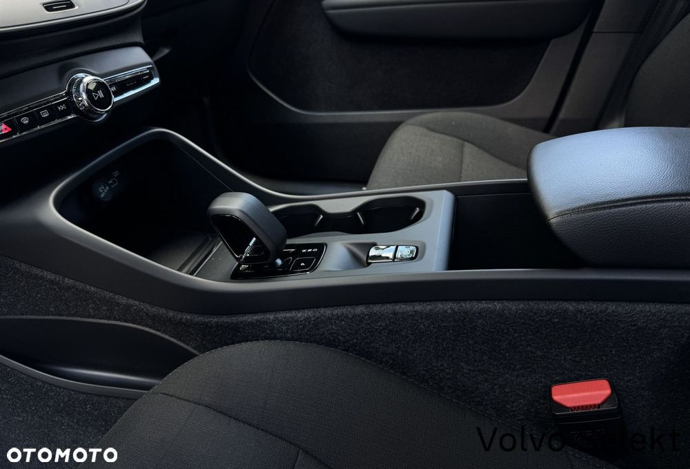 Volvo XC 40 - 23