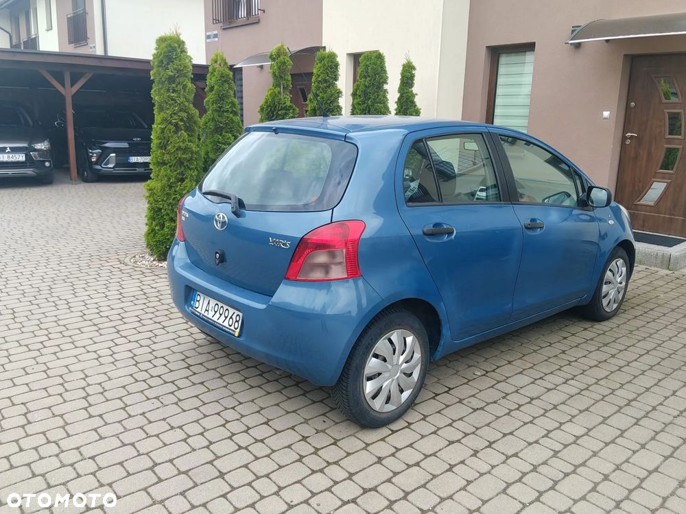 Toyota Yaris - 6