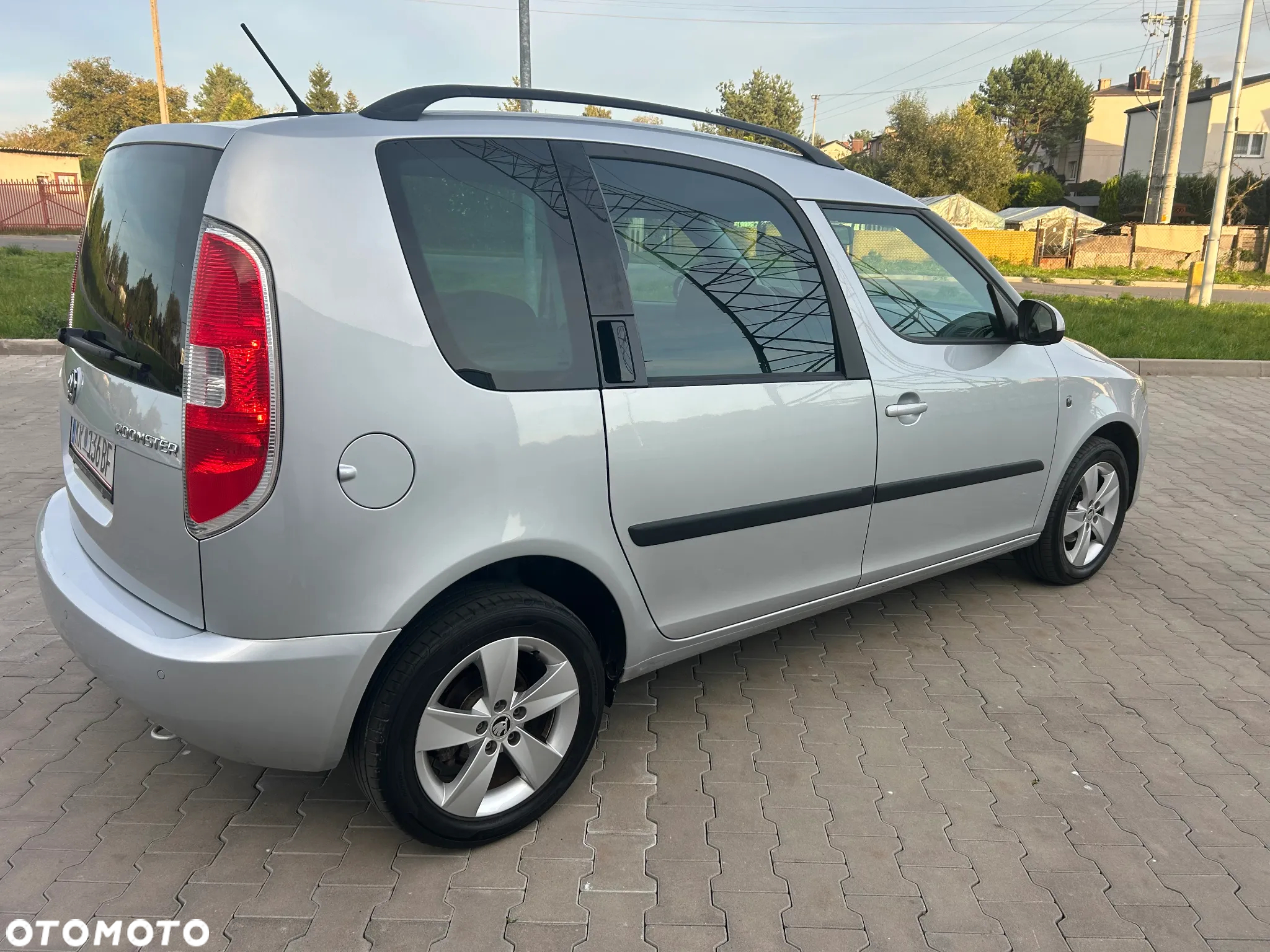 Skoda Roomster 1.2 TSI Style PLUS EDITION - 17