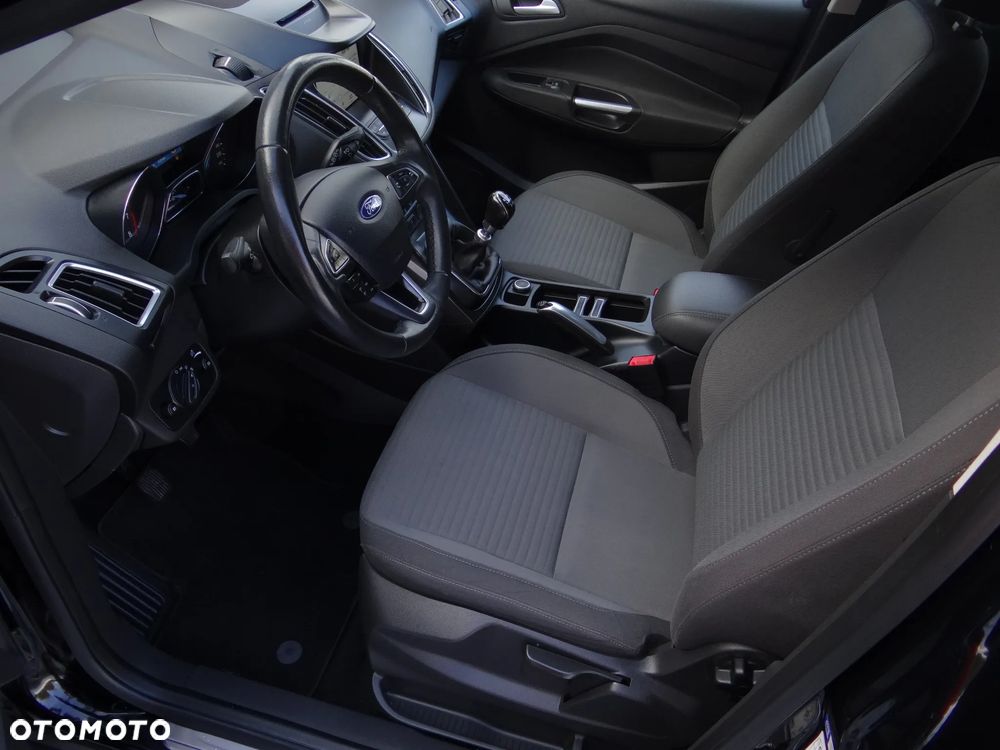 Ford Grand C-MAX 1.5 EcoBoost Start-Stopp-System Titanium - 19
