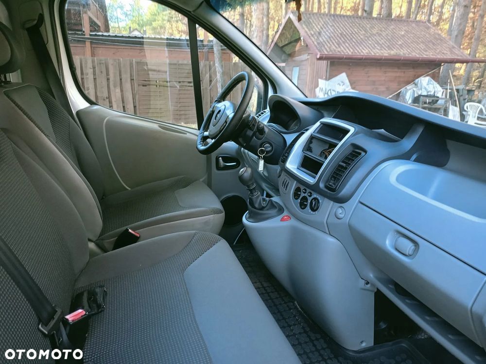 Opel Vivaro - 9