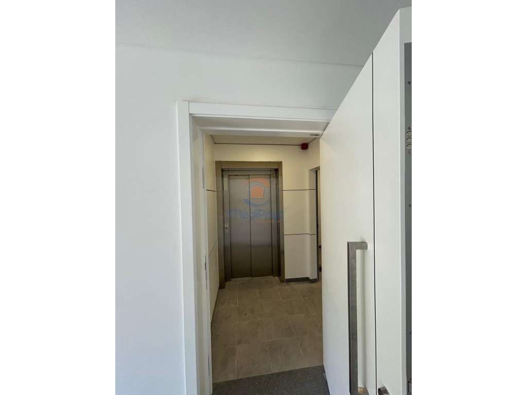 Apartamento T4 | Vale Figueira, São João da Talha - Grande imagem: 3/41