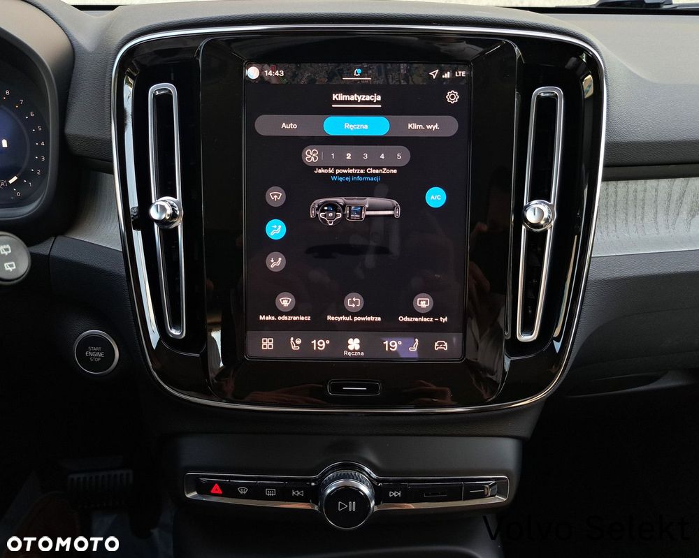 Volvo XC 40 - 23