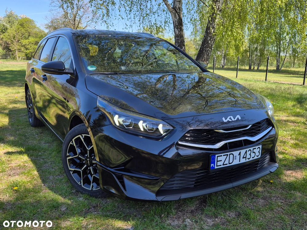 Kia Ceed - 27
