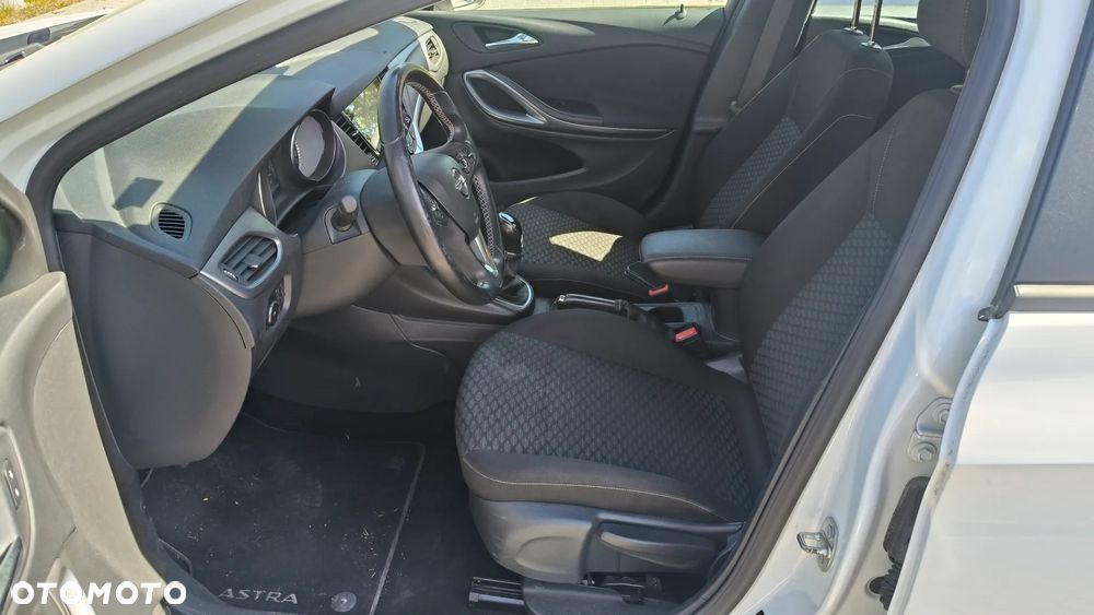 Opel Astra 1.4 T Dynamic - 10