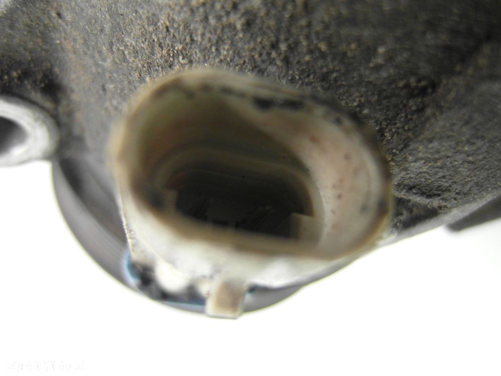 KOMPRESOR KLIMATYZACJI OPEL VECTRA B 2.0 DTI 90506202 - 8