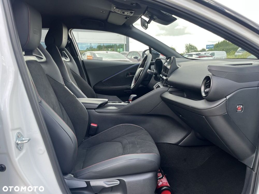 Toyota C-HR 2.0 PHEV Dynamic Force GR Sport - 13