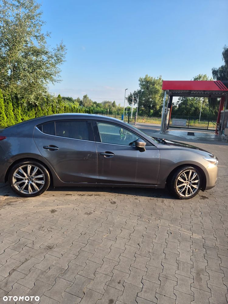 Mazda 3 - 6