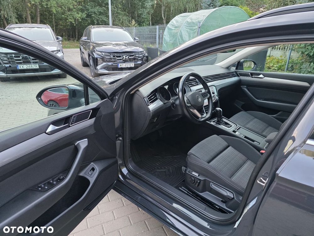 Volkswagen Passat 2.0 TDI SCR DSG Business - 16