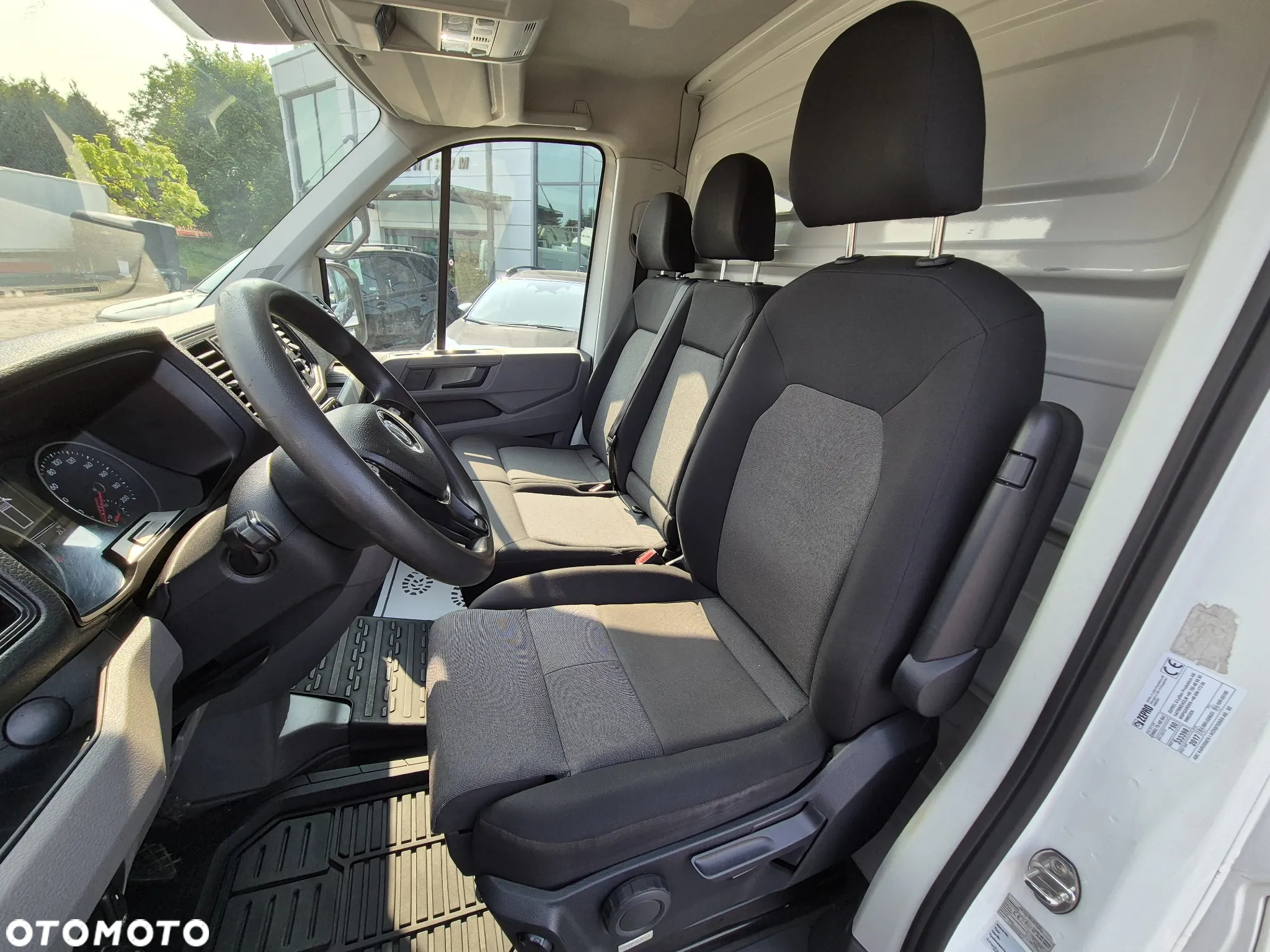 Volkswagen CRAFTER 2.0 TDi 177 / UNIKATOWY! / WYSOKI KONTENER / E6 / BEZWYPADKOWY / WINDA 750KG / WEBASTO - 25