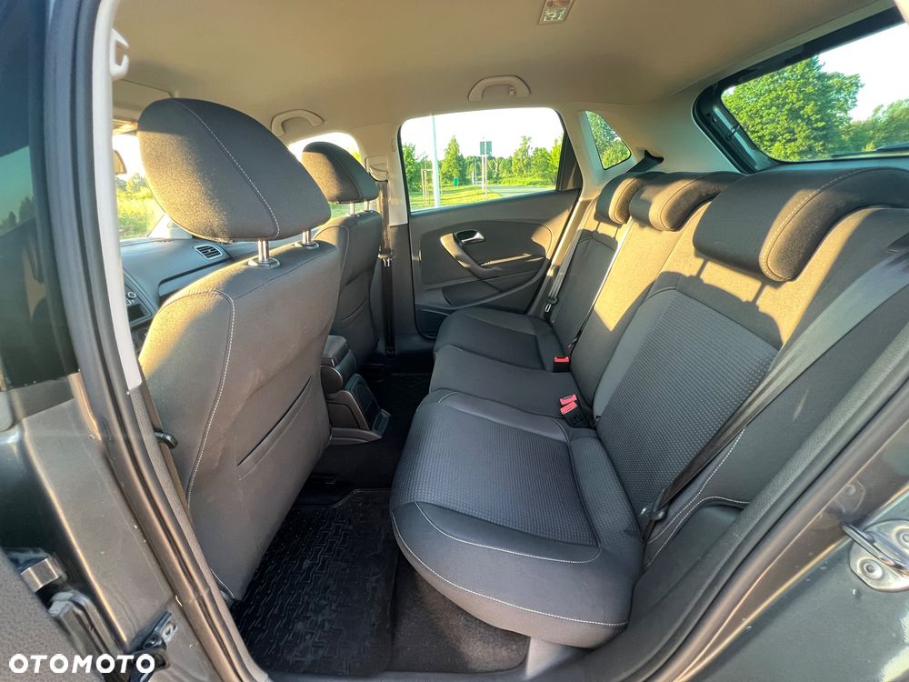 Volkswagen Polo 1.4 16V Comfortline - 13
