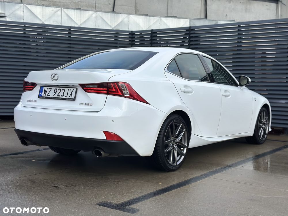 Lexus IS 250 F Sport - 4