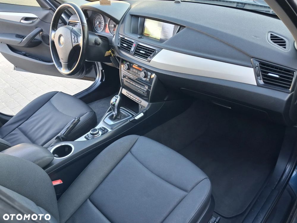 BMW X1 sDrive16d - 16