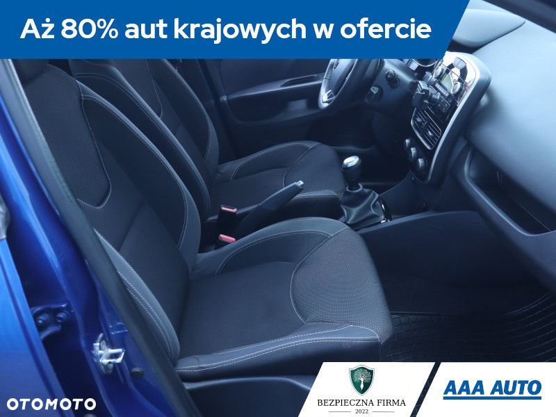 Renault Clio - 11
