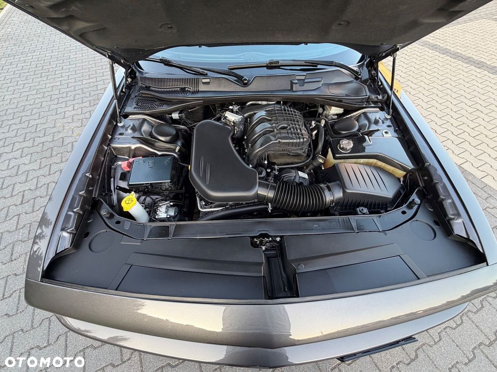 Dodge Challenger - 36