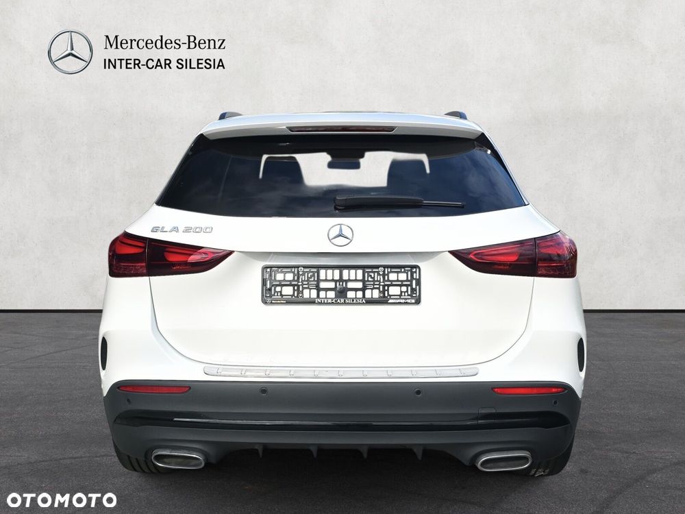 Mercedes-Benz GLA - 6