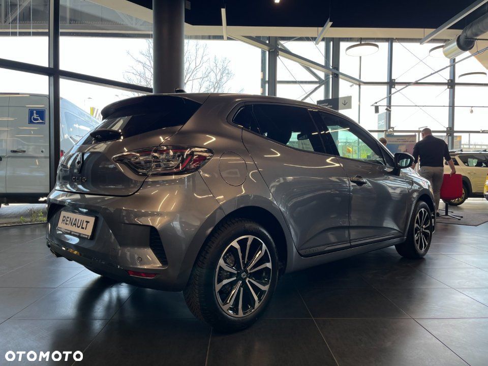 Renault Clio - 5