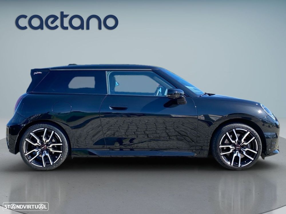 MINI 3 Portas Cooper SE JCW XL - 21