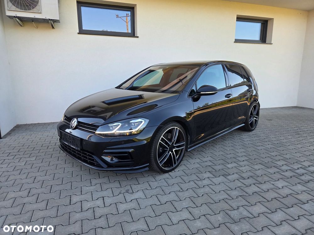 Volkswagen Golf - 6