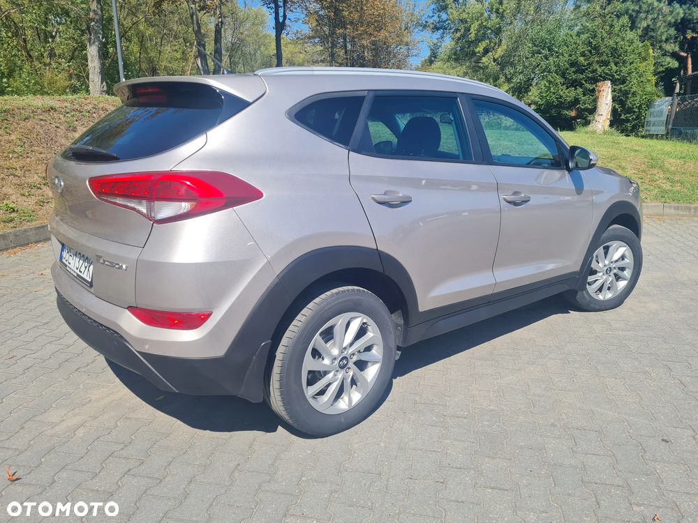 Hyundai Tucson 1.6 GDI BlueDrive Comfort 2WD - 11