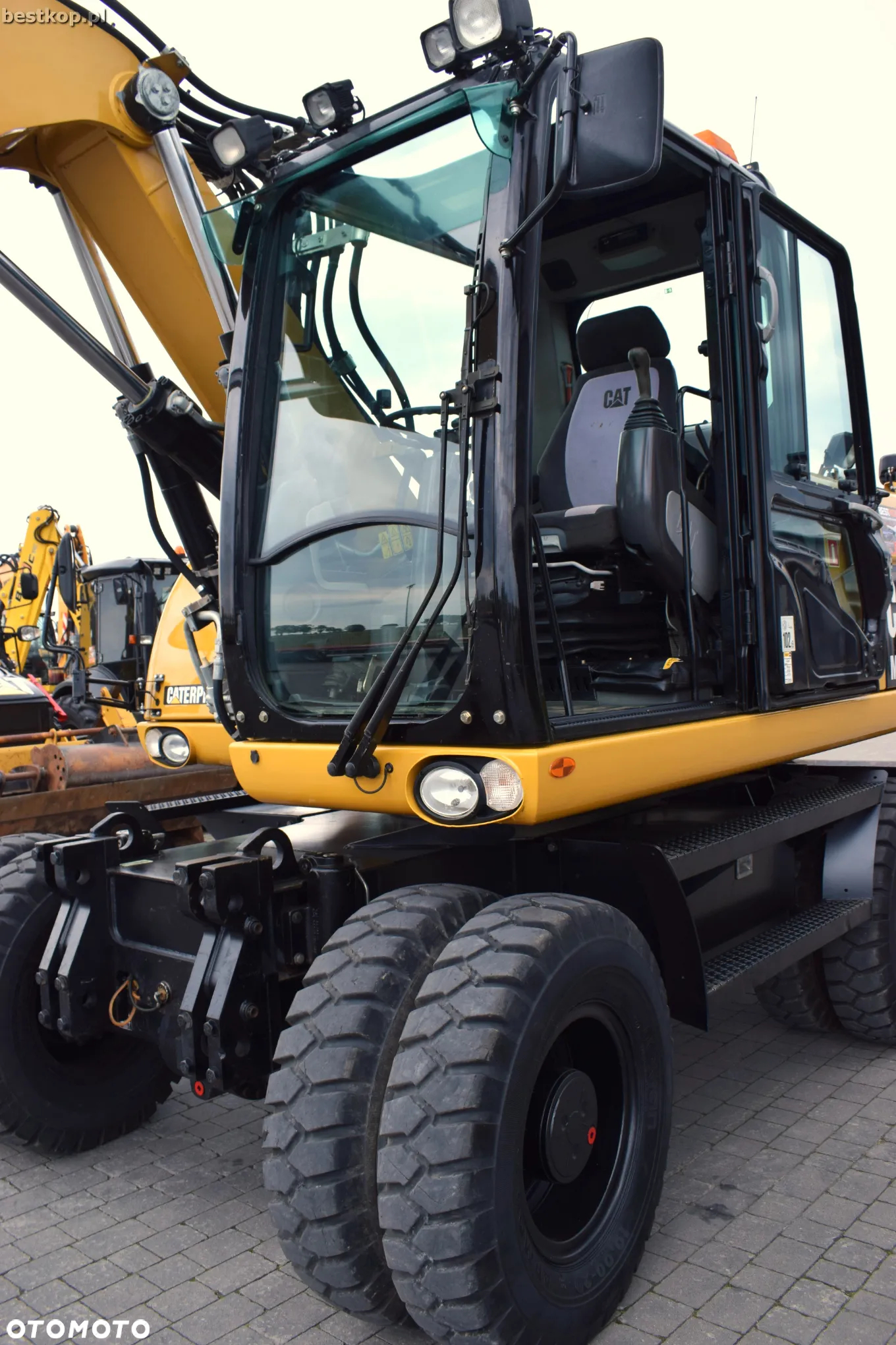 Caterpillar CAT M313D - 23