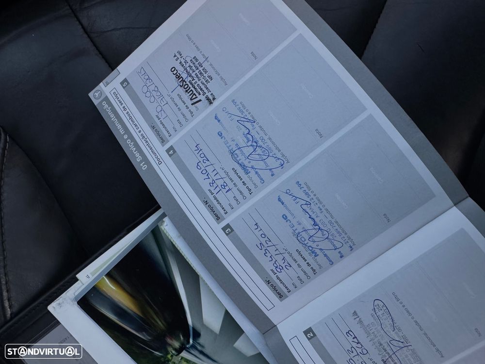 Volvo XC 60 2.4 D5 VOR Ocean Race AWD Geartronic - 22