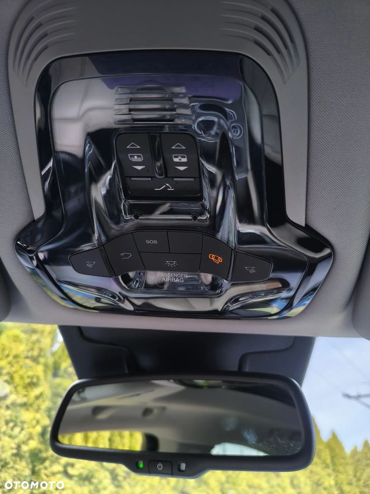 Alfa Romeo Stelvio 2.0 Turbo 16V AT8-Q4 Veloce Ti - 35