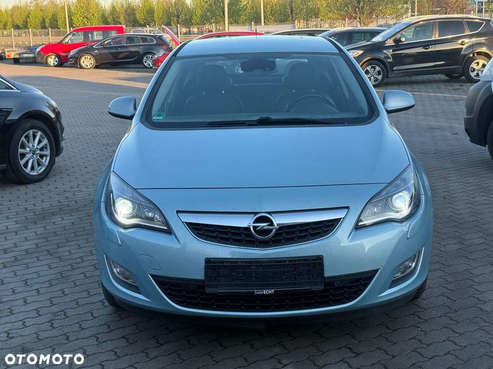 Opel Astra - 2