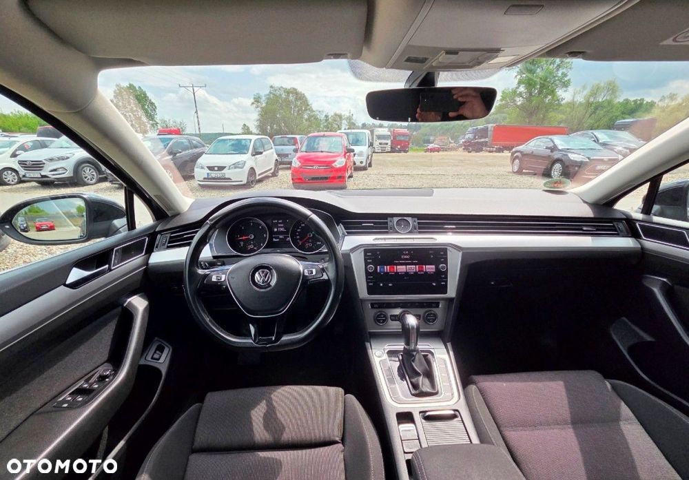 Volkswagen Passat - 7