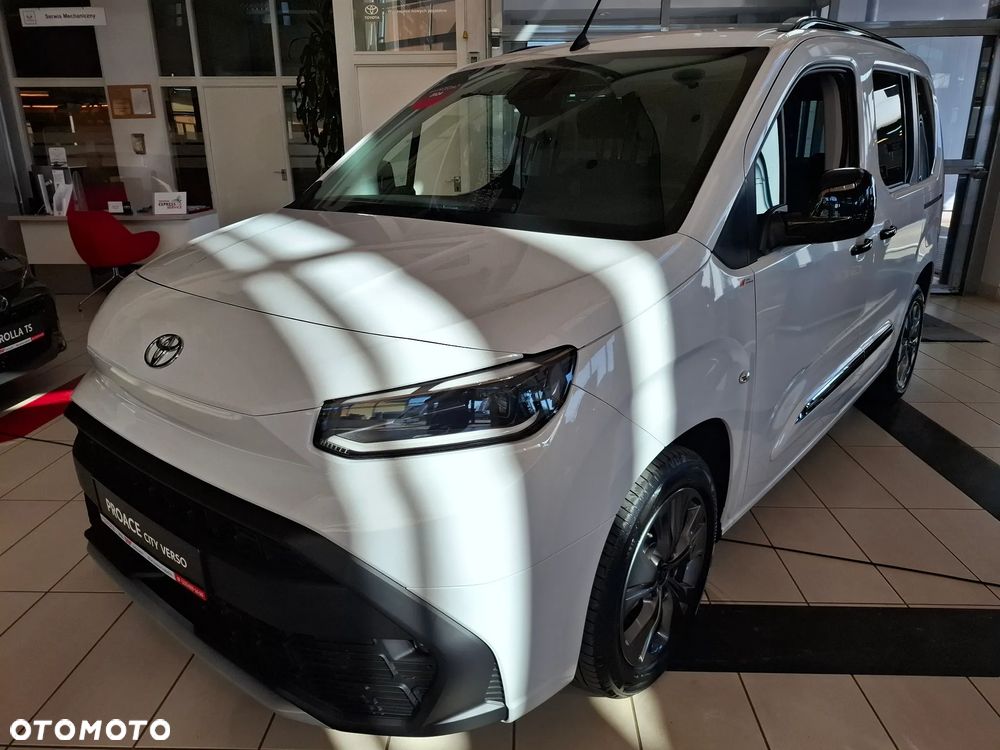 Toyota Proace City Verso 1.5 D-4D Family - 11