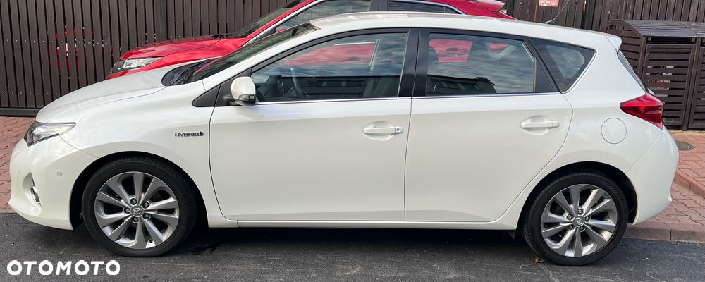Toyota Auris 2013 photo 5