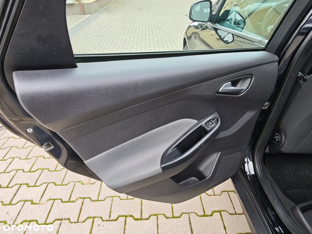 Ford Focus - 16