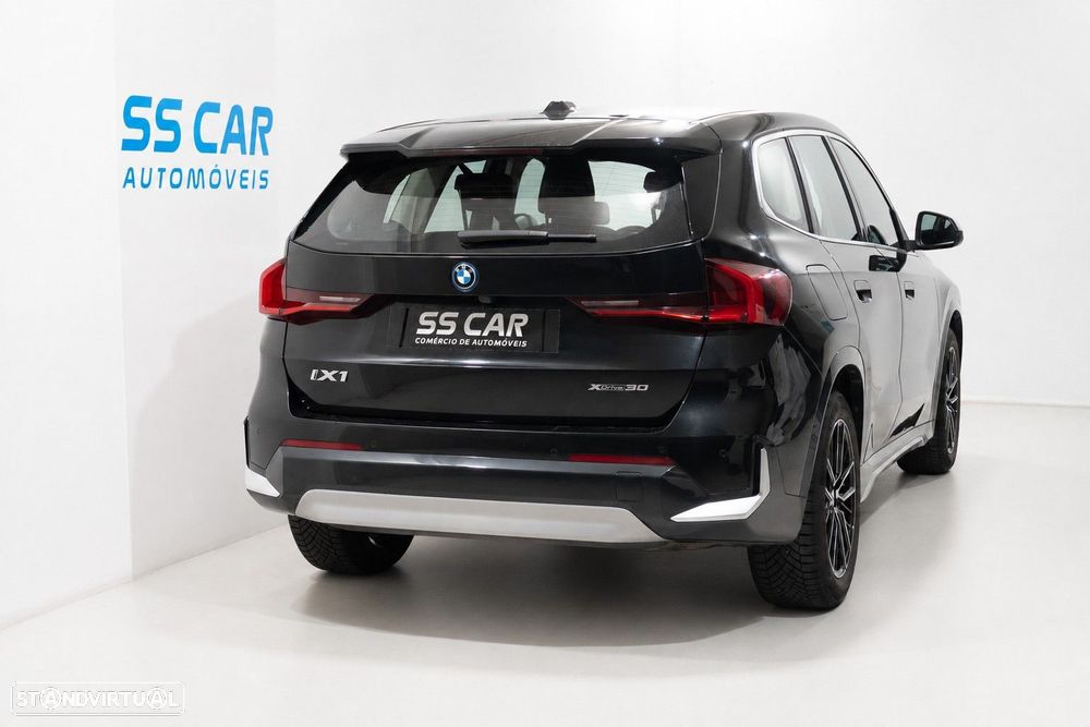 BMW iX1 xDrive30 xLine - 7