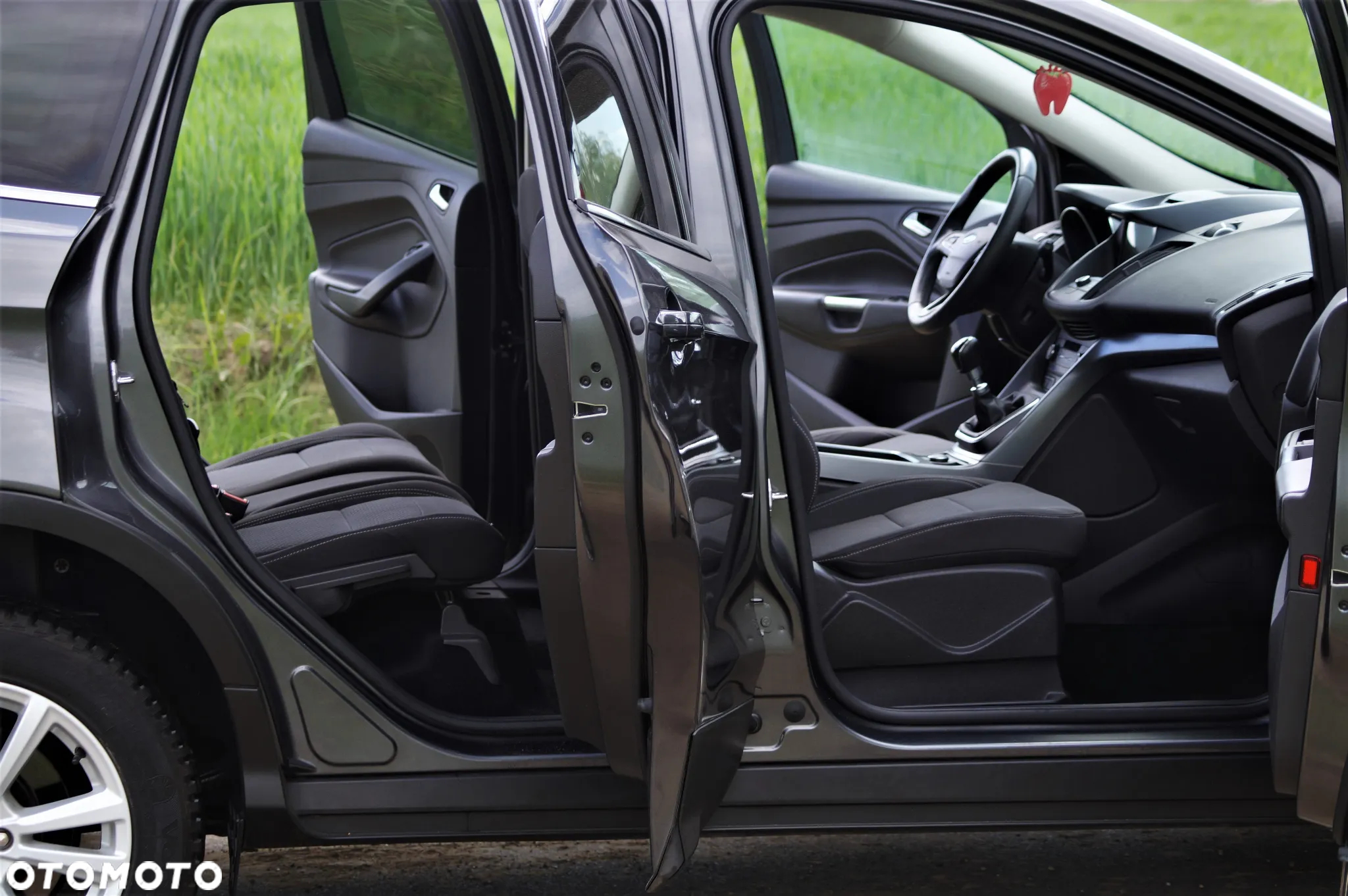 Ford Kuga - 28