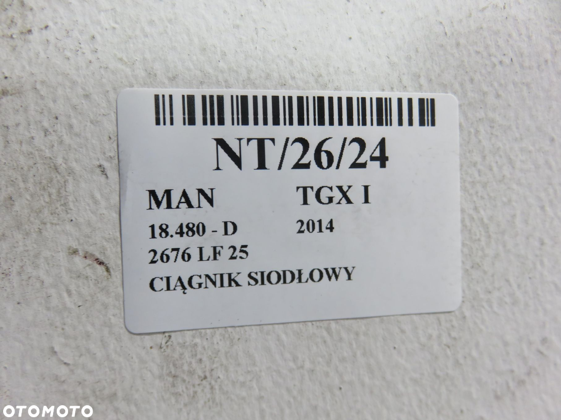 CHLAPACZ PRZÓD MAN TGX I - 12