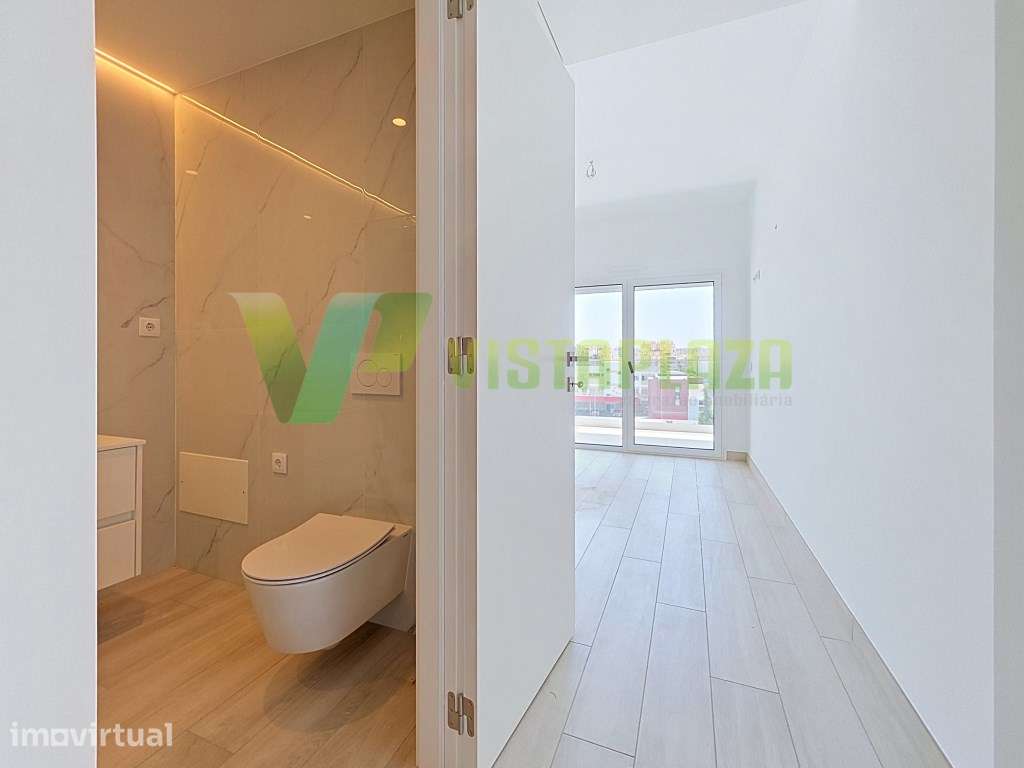 Apartamento T2+1 com Piscina e Estacionamento em Portimão na Quinta... - Grande imagem: 4/28