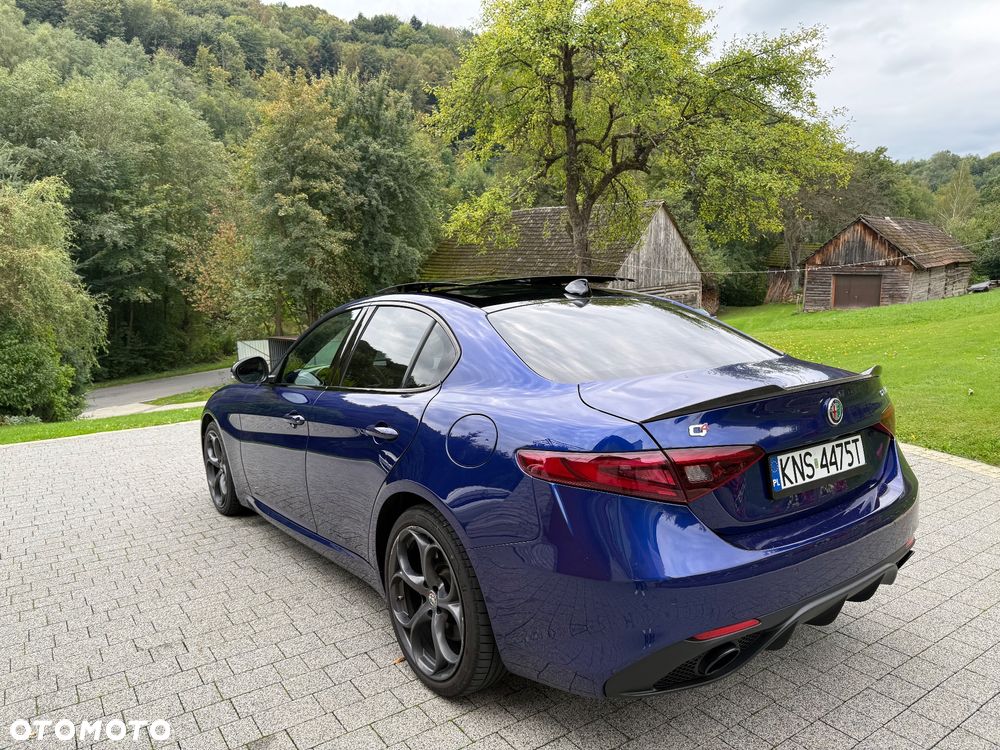 Alfa Romeo Giulia 2.0 Turbo 16V AT8-Q4 Veloce Ti - 9