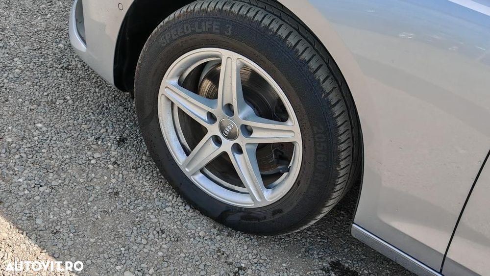 Audi A4 35 TDI S tronic advanced - 25