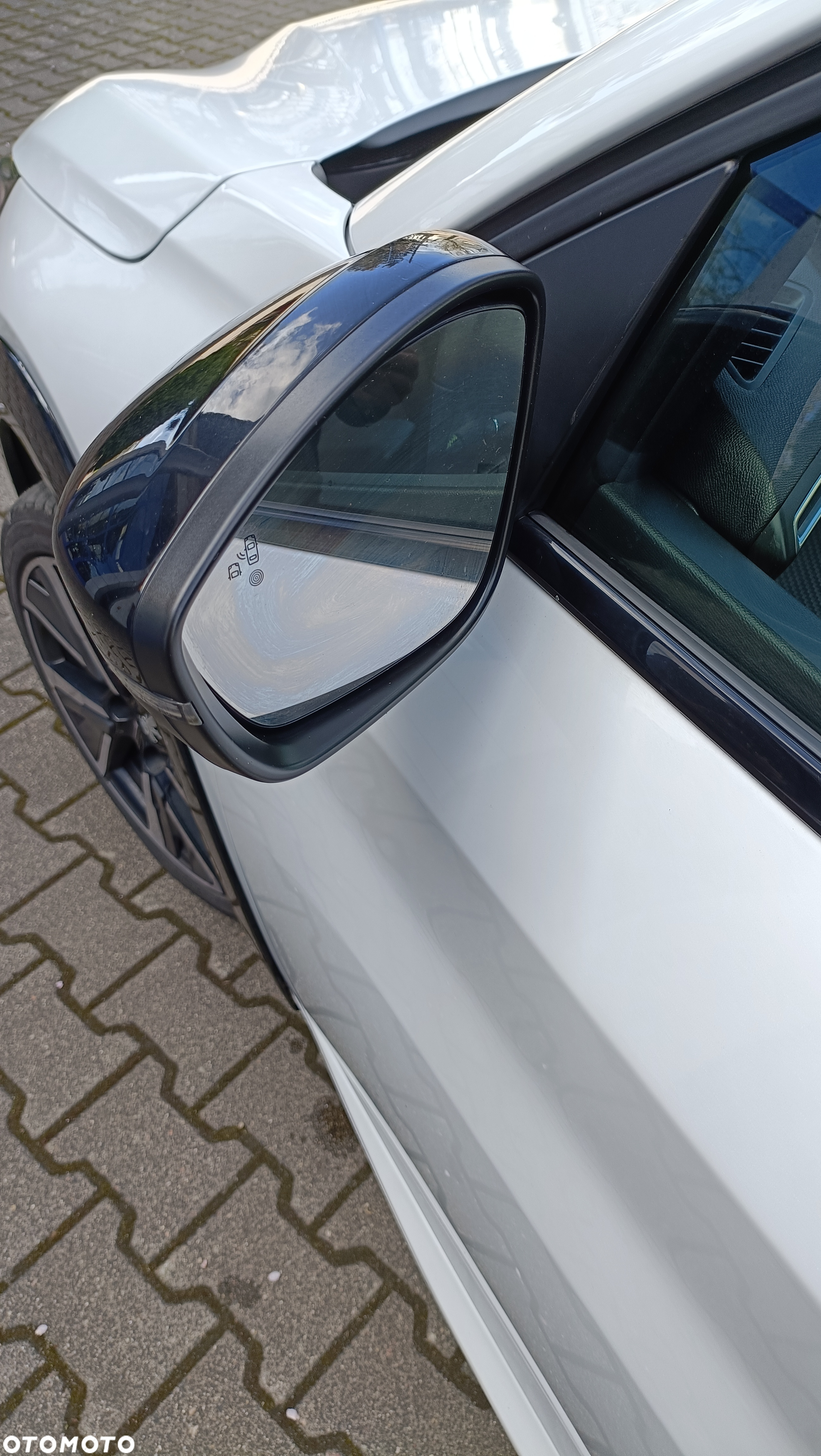 Peugeot 208 1.5 BlueHDi GT S&S - 9