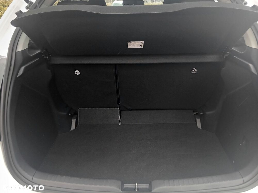 Toyota Yaris - 8