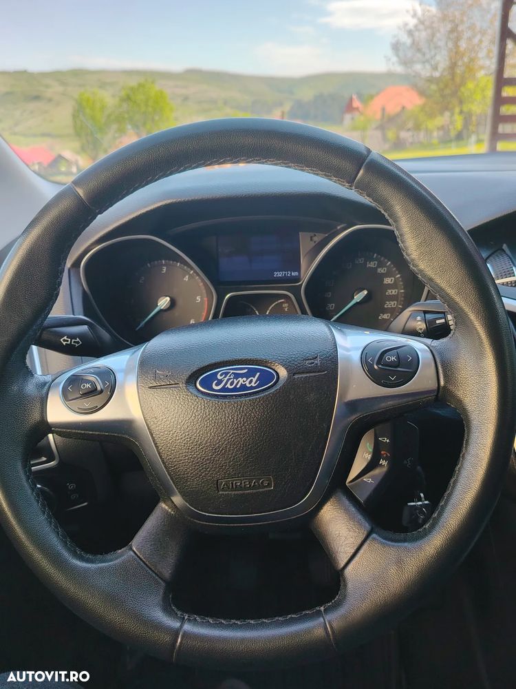 Ford Focus 1.6 TDCI DPF Titanium - 6