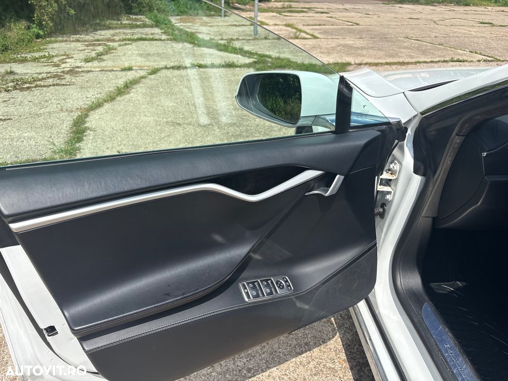 Tesla Model S 85D Allradantrieb Performance - 14