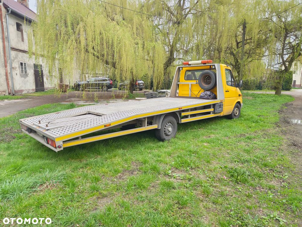 Mercedes-Benz Sprinter - 5