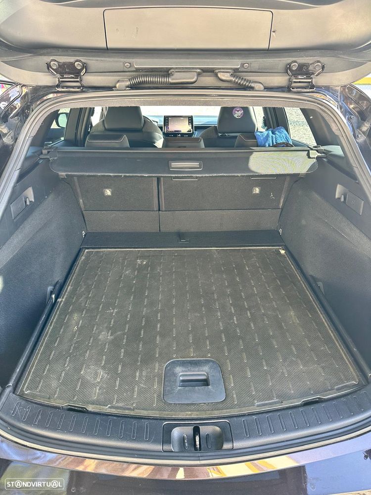 Toyota Corolla Touring Sports 1.8 Hybrid Comfort+P.Sport - 28