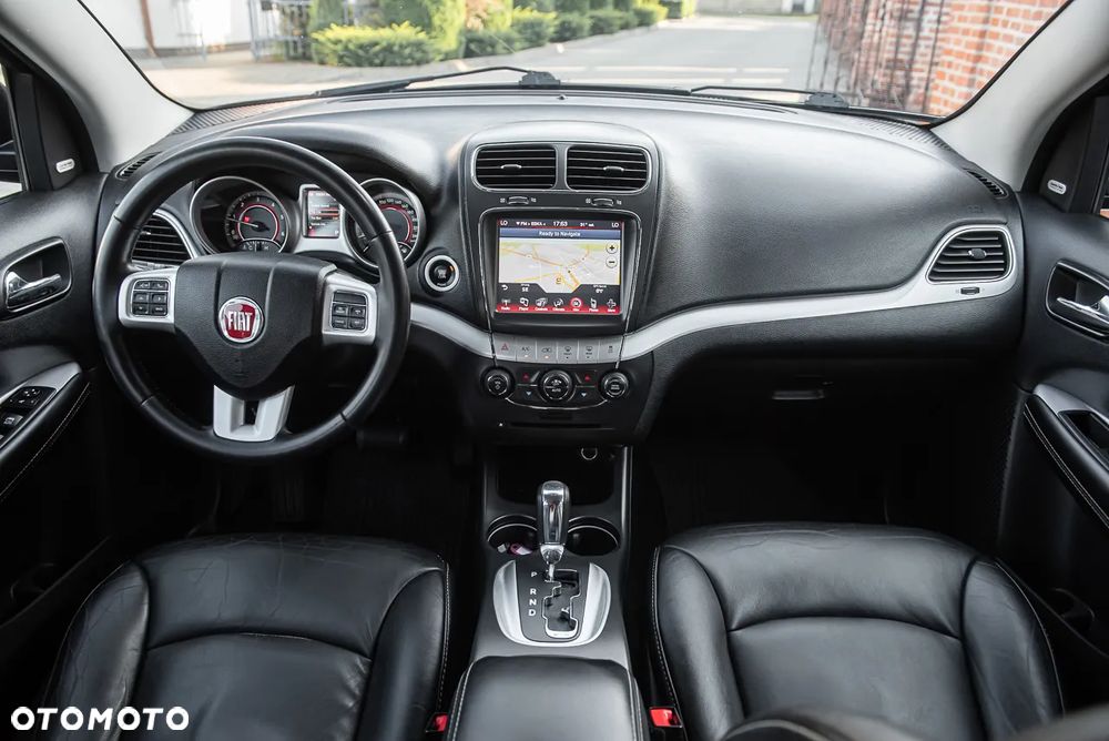 Fiat Freemont 2.0 Multijet Lounge AWD - 25