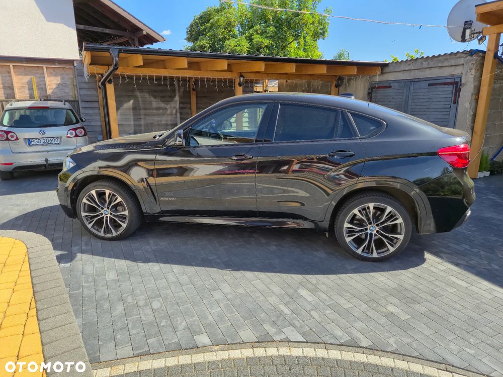 BMW X6 xDrive50i - 1